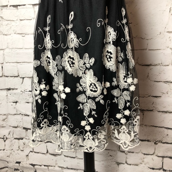 Strapless Dress - Picture 4 of 8